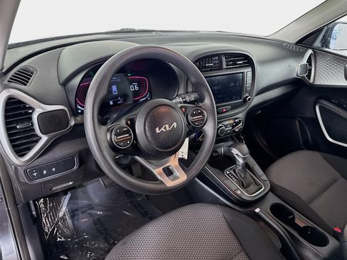 Certified 2024 Kia Soul LX w/ Option Group 015 FWD image 9