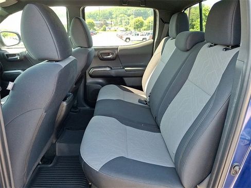 Certified 2023 Toyota Tacoma TRD Off-Road image 10