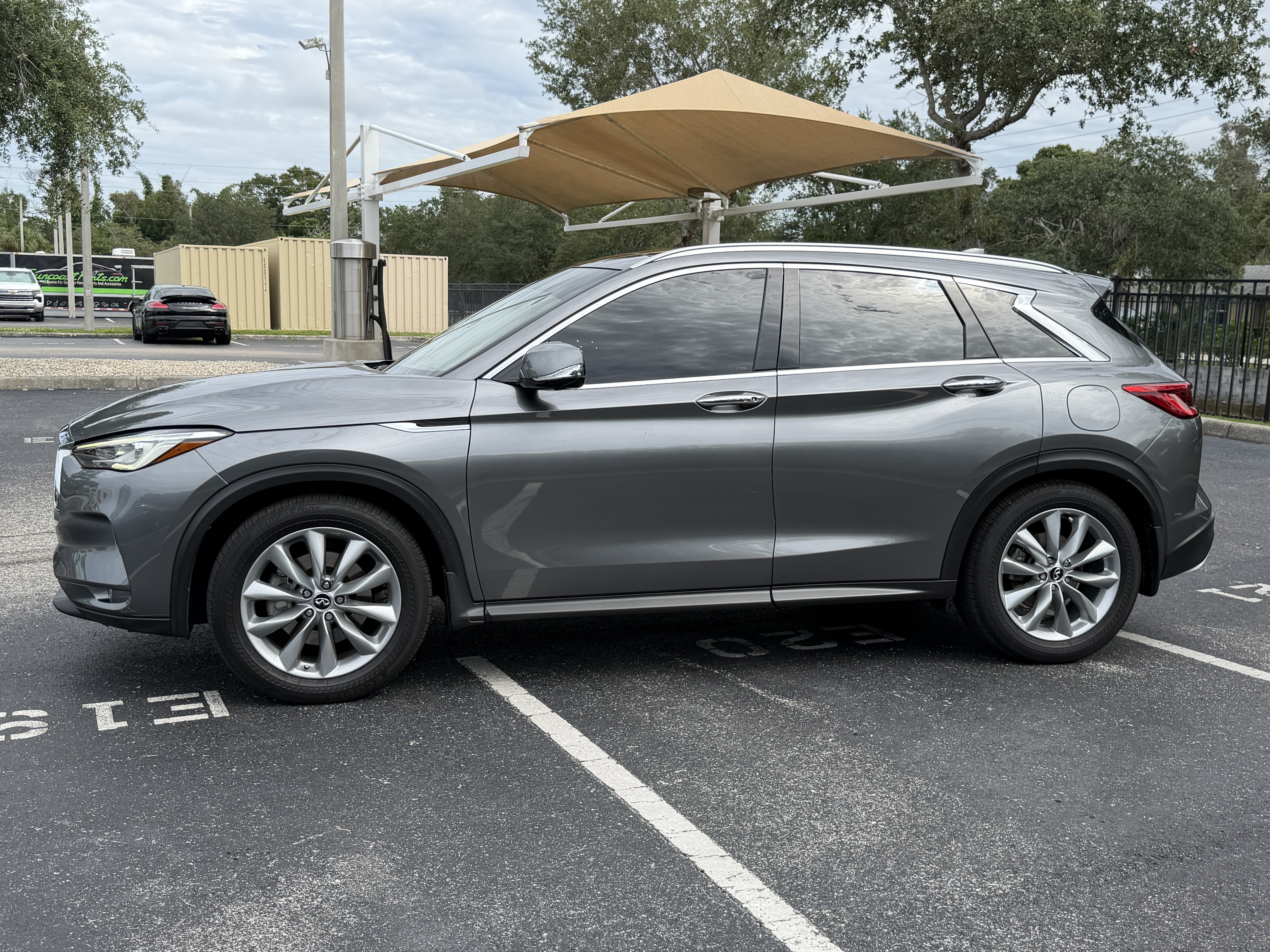 Used 2019 INFINITI QX50 Essential w/ Premium Heat Package FWD image 2