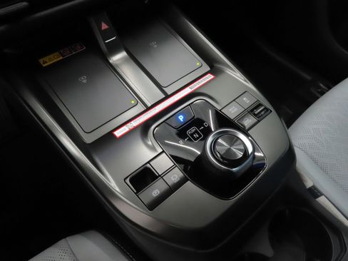 New 2026 Subaru Solterra Premium image 17