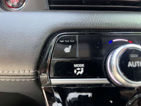 Certified 2025 Honda Pilot EX-L image 18