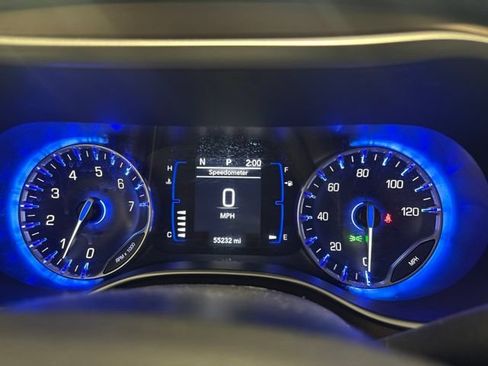 Used 2023 Chrysler Voyager LX FWD image 18