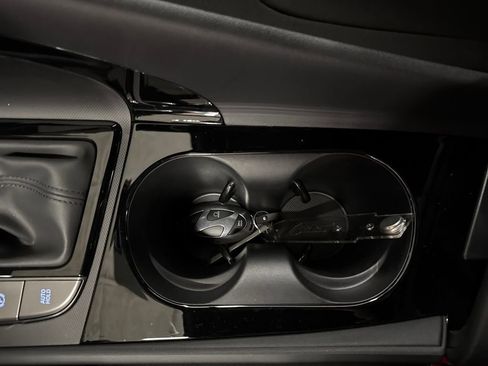New 2026 Hyundai Elantra Sport FWD image 32