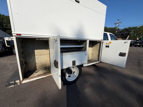 Used 2012 Ford F450 XL w/ Snow Plow Prep Pkg RWD image 22