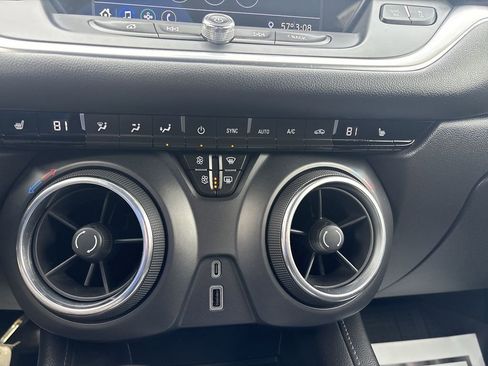 Used 2020 Chevrolet Blazer LT image 16