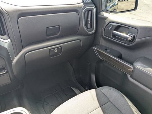 Used 2021 Chevrolet Silverado 1500 LT RWD image 17