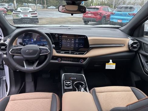 New 2026 Chevrolet Equinox ACTIV w/ Convenience Package III AWD/4WD image 15