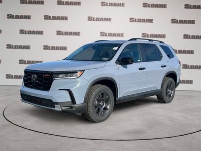 New 2025 Honda Pilot TrailSport