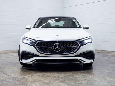Used 2024 Mercedes-Benz E 350 4MATIC Sedan image 6
