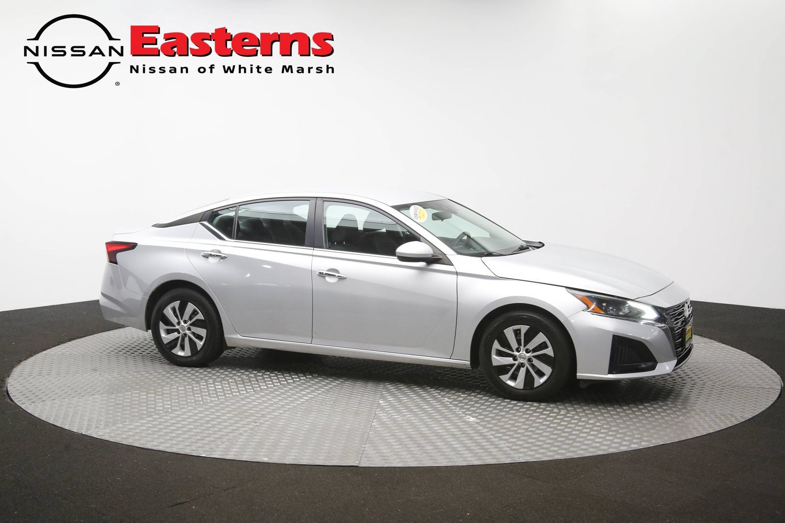 Used 2023 Nissan Altima 2.5 S FWD image 46
