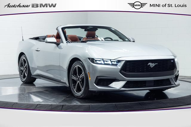Used 2025 Ford Mustang Premium RWD image 1