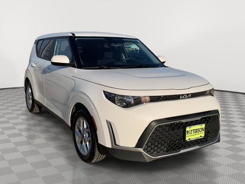 Used 2024 Kia Soul LX w/ Option Group 015 image 1