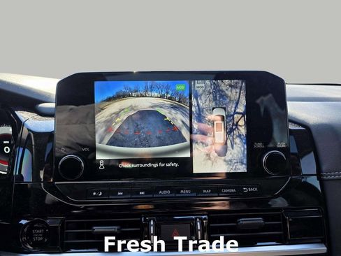 Used 2025 Nissan Pathfinder Platinum w/ Cargo Package image 16