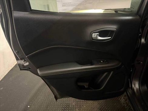 Certified 2017 Jeep Compass Latitude w/ Popular Equipment Group image 23