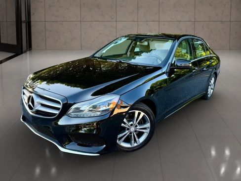 Used 2015 Mercedes-Benz E 350 Sedan image 3