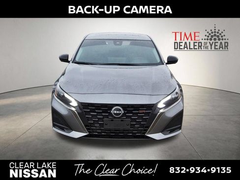 Certified 2023 Nissan Altima 2.0 SR FWD image 2