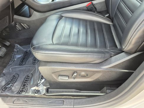 Used 2019 Ford Edge SEL w/ Equipment Group 201A FWD image 20