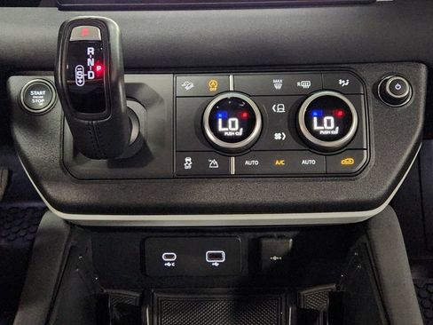 Used 2023 Land Rover Defender 110 S AWD/4WD image 38