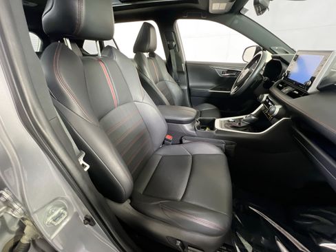 Used 2022 Toyota RAV4 XSE image 28