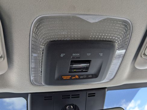 Used 2026 Toyota Prius LE FWD image 33