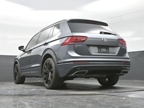 Used 2021 Volkswagen Tiguan SE R-Line image 33