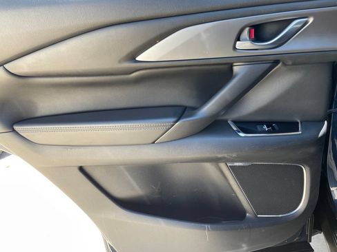 Used 2016 MAZDA CX-9 Touring FWD image 23