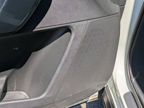 Used 2022 Nissan Pathfinder SV image 10