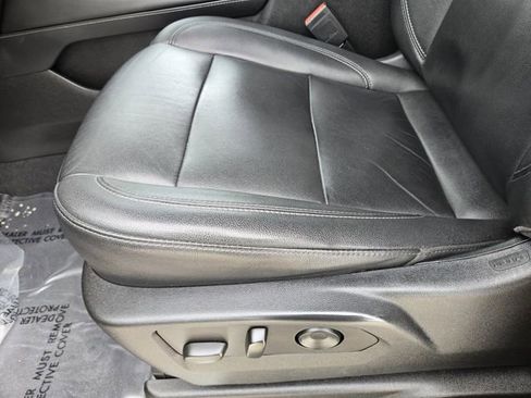 Used 2022 Chevrolet Tahoe Z71 AWD/4WD image 24