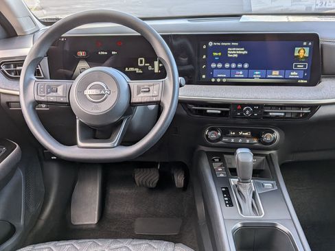 New 2026 Nissan Kicks SV w/ Illumination Package FWD image 27