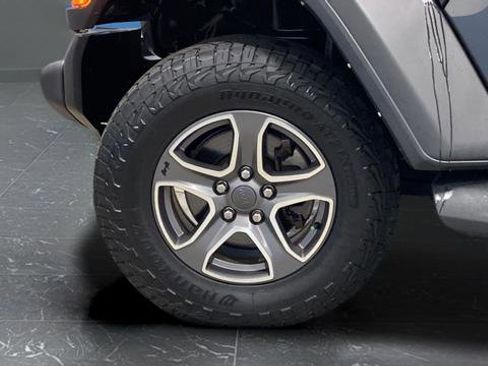 Used 2022 Jeep Wrangler Unlimited Sport w/ Sun And Sound Package AWD/4WD image 36
