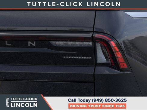 New 2026 Lincoln Navigator Reserve image 21