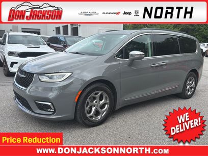 Used 2022 Chrysler Pacifica Limited