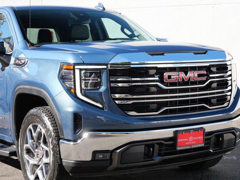 Used 2024 GMC Sierra 1500 SLT w/ SLT Premium Package AWD/4WD image 47