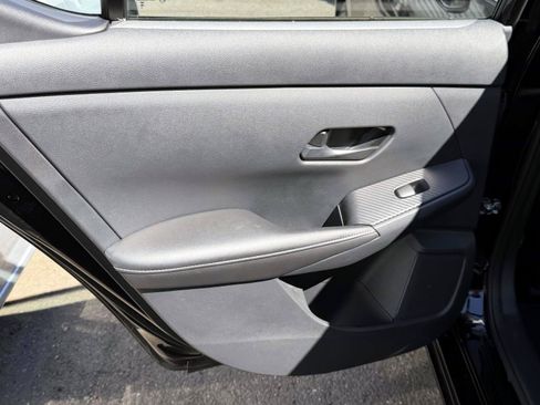 Used 2024 Nissan Sentra S FWD image 9