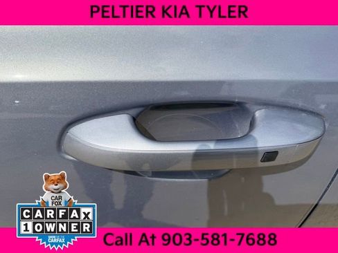 Certified 2025 Kia Sorento S w/ Panoramic Sunroof Package FWD image 7
