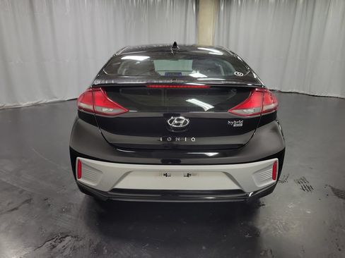 Used 2020 Hyundai Ioniq Blue FWD image 8