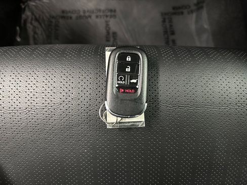 Used 2024 Honda Civic EX-L image 37