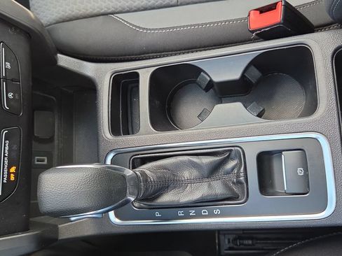 Used 2019 Ford Escape SE AWD/4WD image 39