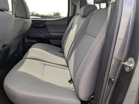 Used 2019 Toyota Tacoma SR w/ SR Convenience Package image 17
