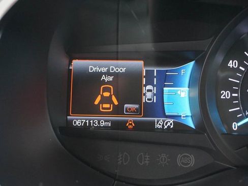 Used 2022 Ford Edge SE w/ Black Appearance Package image 23