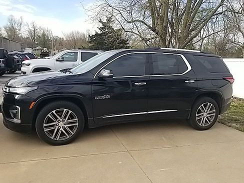 Certified 2023 Chevrolet Traverse High Country image 13