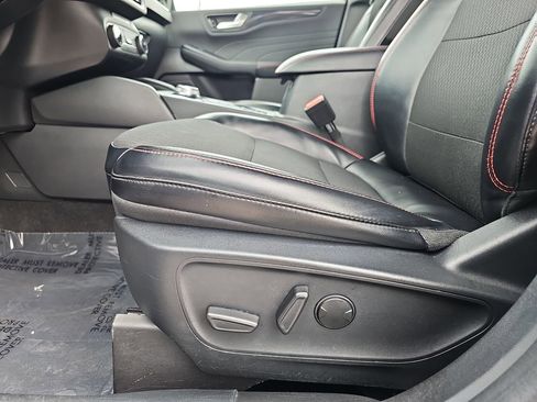 Used 2024 Ford Escape ST-Line image 28