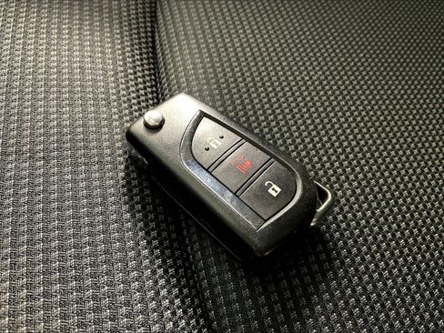 Used 2024 Toyota RAV4 LE AWD/4WD image 34