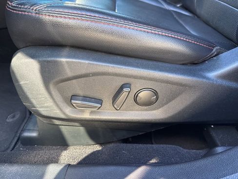 Used 2019 Ford Explorer Sport image 9