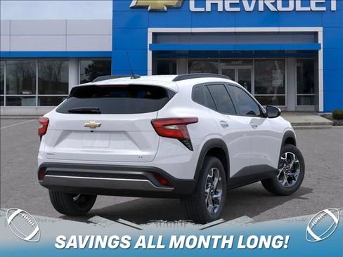 New 2026 Chevrolet Trax LT w/ Driver Confidence Package FWD image 4