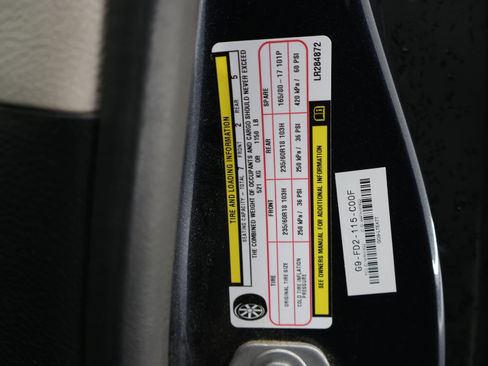 Used 2020 Chrysler Pacifica Limited FWD image 63