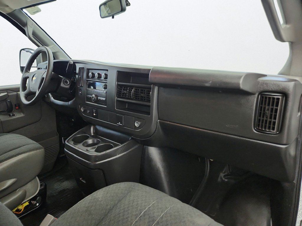Used 2020 Chevrolet Express 2500 w/ Driver Convenience Package RWD image 17