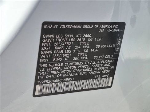Used 2024 Volkswagen Atlas SEL Premium R-Line AWD/4WD image 25
