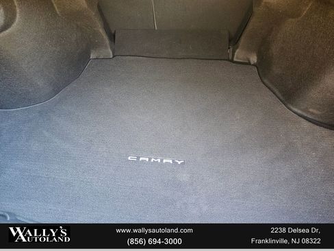 Used 2020 Toyota Camry XLE w/ Driver Assist Package image 9