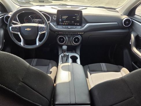 Certified 2024 Chevrolet Blazer LT w/ Convenience Package FWD image 16